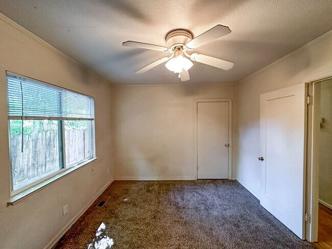 Building Photo - 5 Bedroom Home for Rent in Chico CA | Bonus Suite, Large Yard, Near Downtown & Bidwell Park