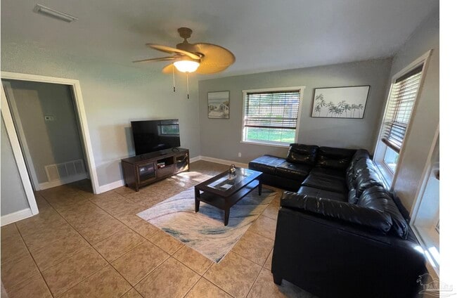 Building Photo - 4950 Martha Ave