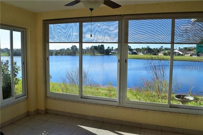 Building Photo - 29530 Waggle Dr