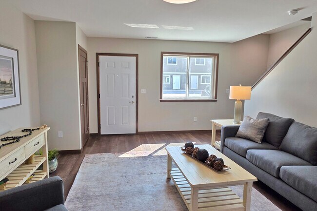 Building Photo - 105 Carly Dr