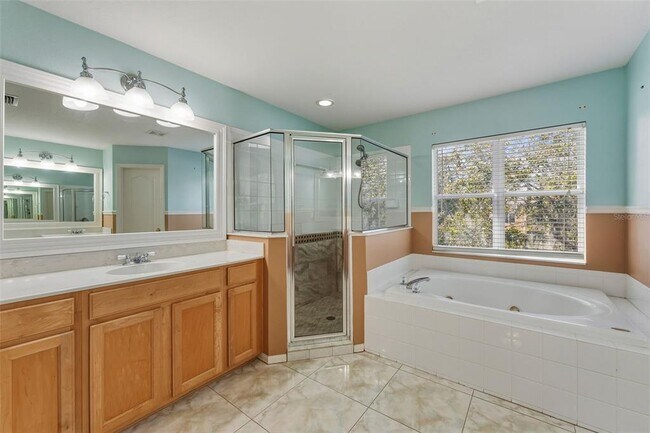 Building Photo - 7310 Brightwater Oaks Dr