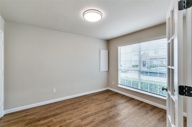 Building Photo - 5700 Giddyup Ln