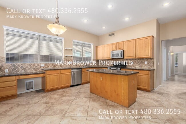 Building Photo - 4326 E Melinda Ln