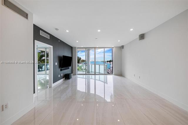 Building Photo - 360 CONDO