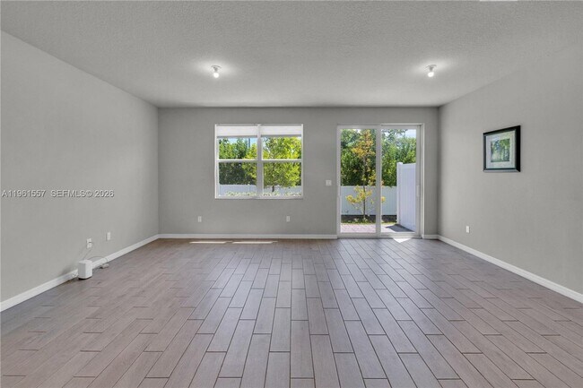 Building Photo - 3506 Joshua Tree St