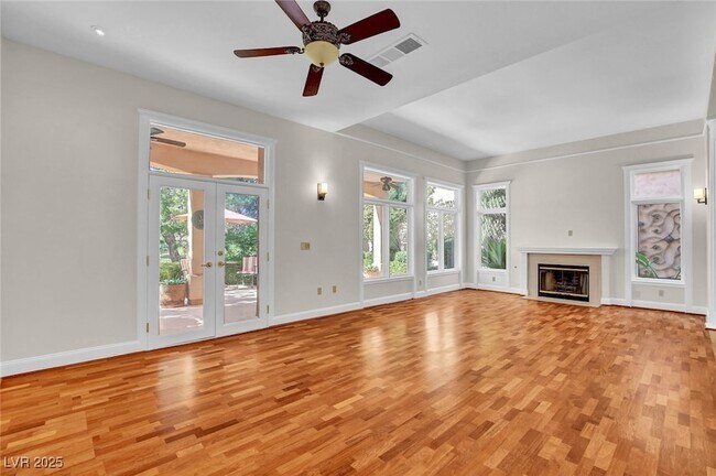 Building Photo - 9005 Opus Dr