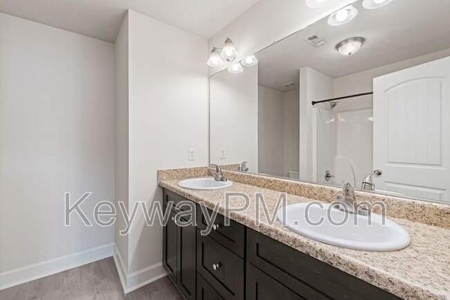 Building Photo - 801 Trailside Ct