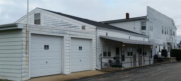 Building Photo - 1813 Locust St.