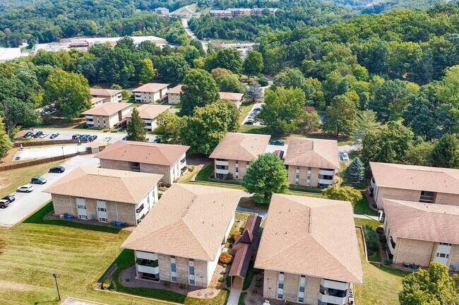 Building Photo - 5260 Crossbow Cir