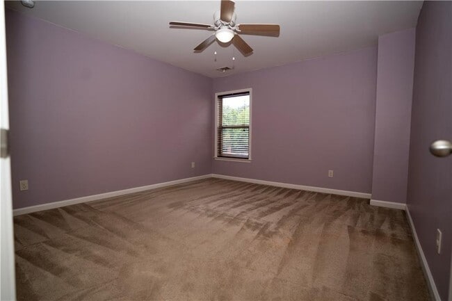 Building Photo - 2412 Harpers Way