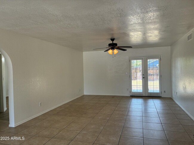Building Photo - 11014 N 65th Ave