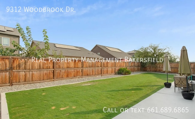 Building Photo - 9312 Woodbrook Dr
