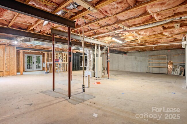 Building Photo - 20428 Marblehead Ct