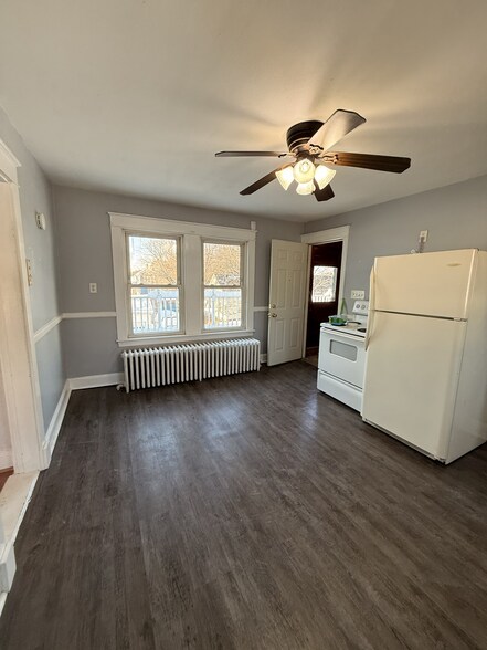 Kitchen - 260 Webster St