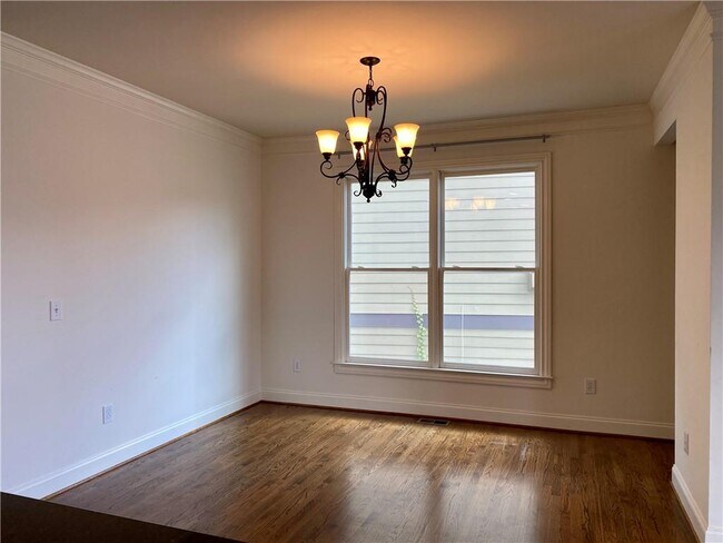 Building Photo - 1678 Carr Cir NW