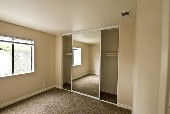 Building Photo - 4724 63rd St