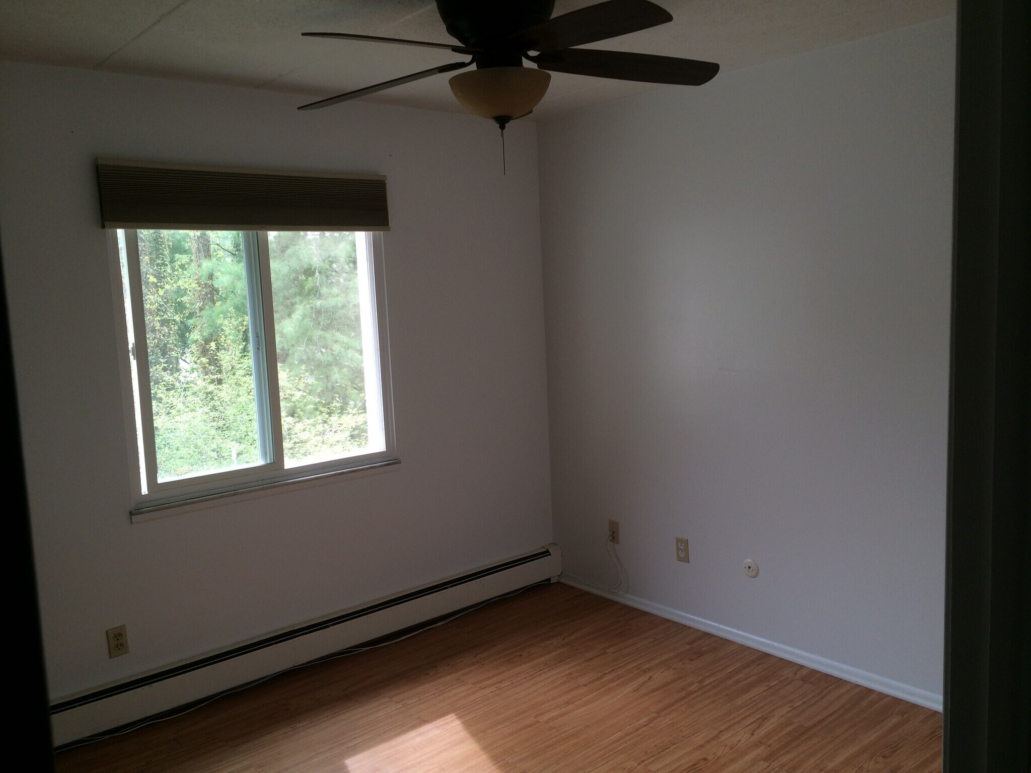 Building Photo - 950 S Lincoln St