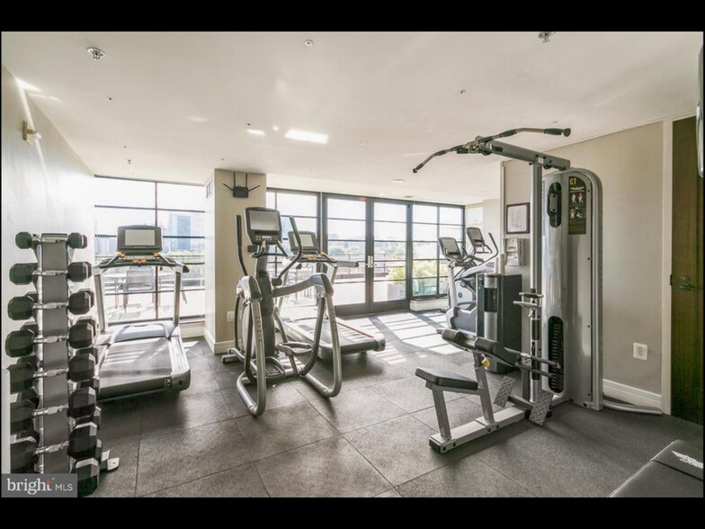 Building Photo - 3303 Water St NW