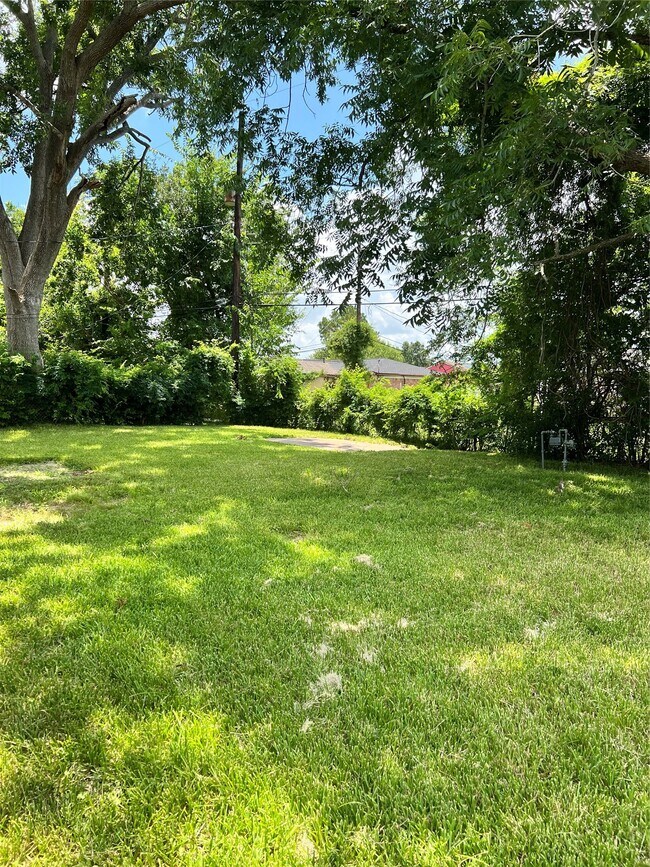 Building Photo - 4122 Madden Ln