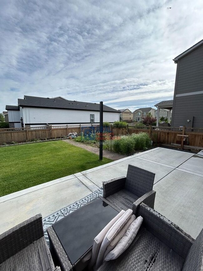 Building Photo - 2909 Quartz Pl