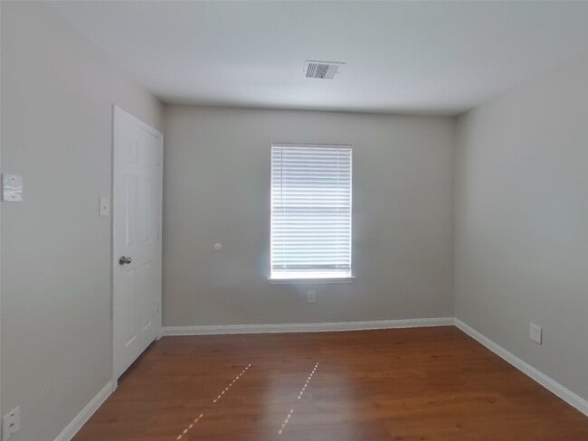 Building Photo - 21434 Jamals Way