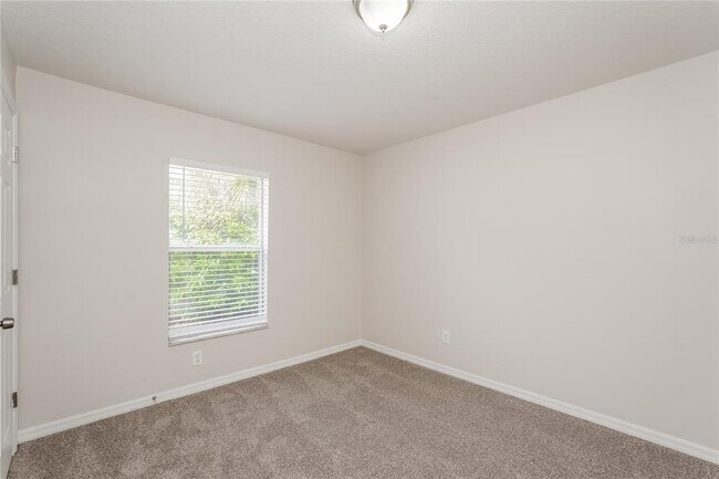 Building Photo - 146 Hidden Lk Lp