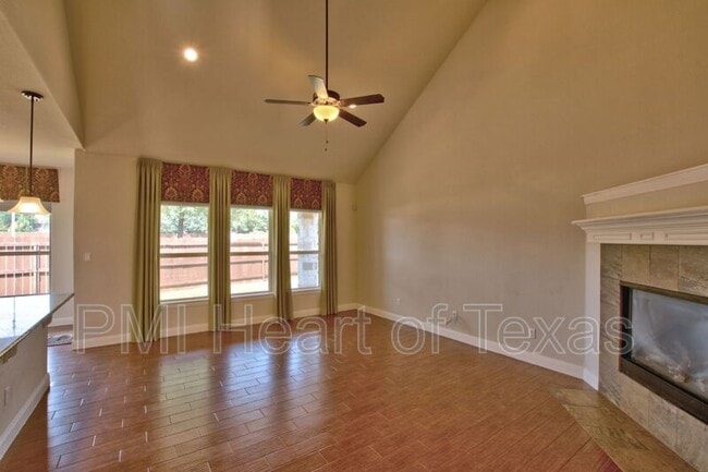 Building Photo - 1703 Elkins Ln