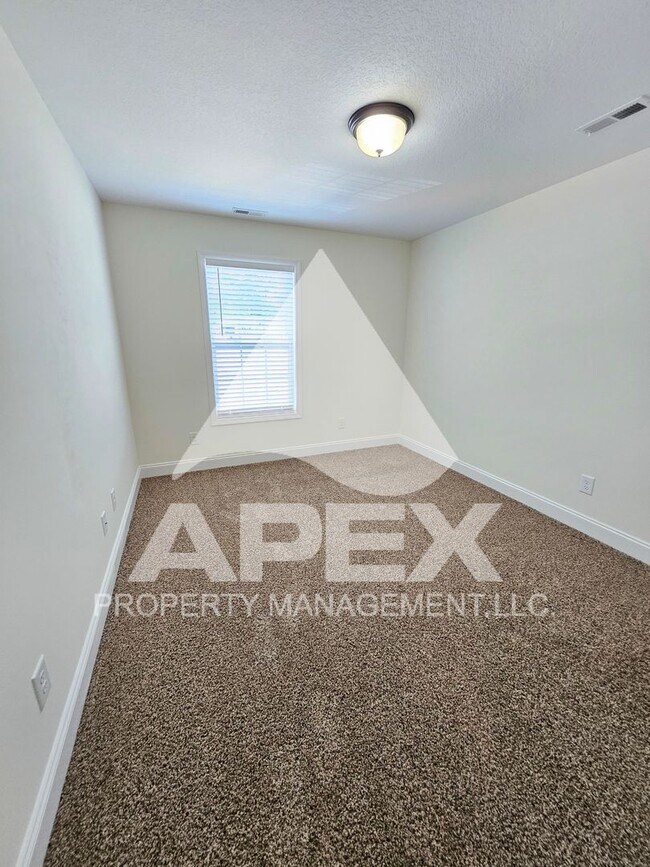 Building Photo - 8029 Poplar Grv Ln