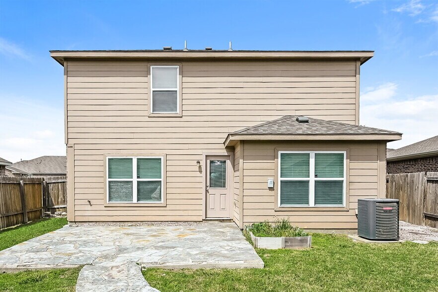 Building Photo - 8916 Highland Orchard Dr