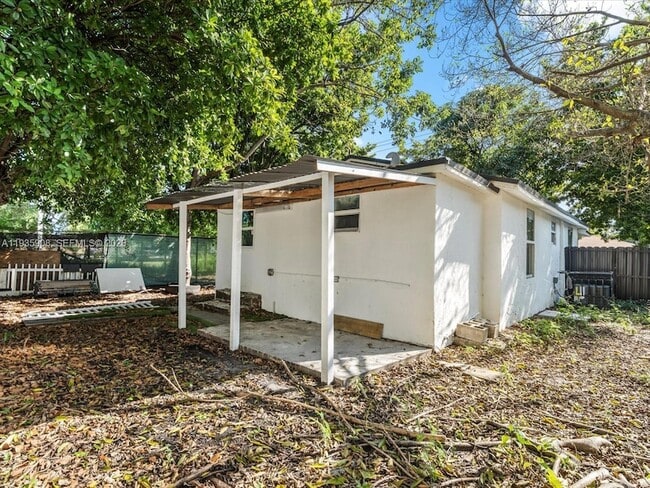 Building Photo - 1829 NW 62nd Terrace