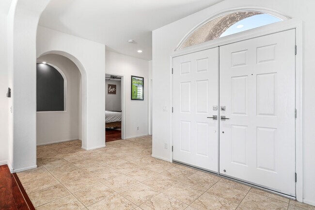 Building Photo - 79535 Dandelion Dr