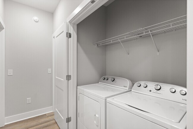 Building Photo - 305 Okaloosa Ave