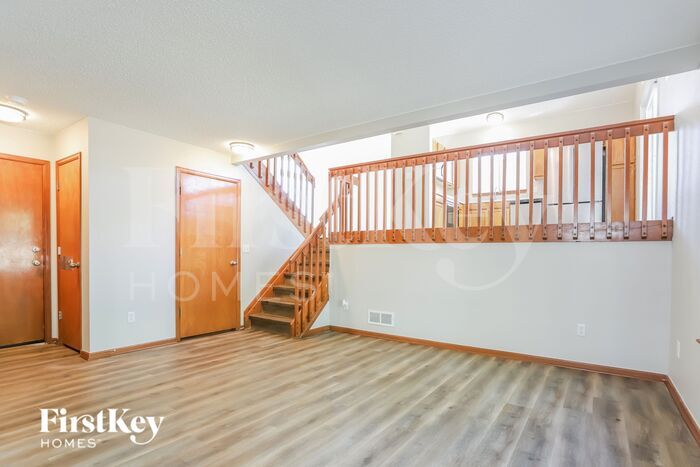 Building Photo - 8870 Clover Meadow Ln