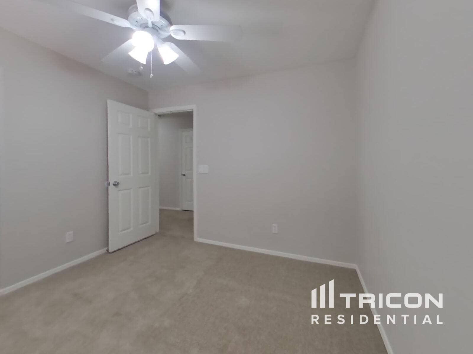 Building Photo - 15314 N 161st Dr