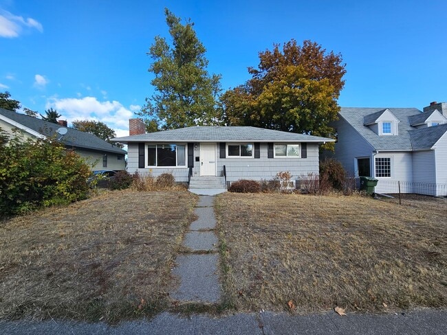 Primary Photo - Beautiful Home + Mother-in-Law Suite