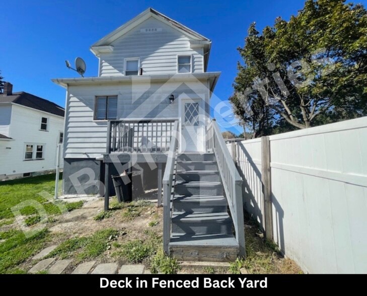 Building Photo - 56 Kent Ln