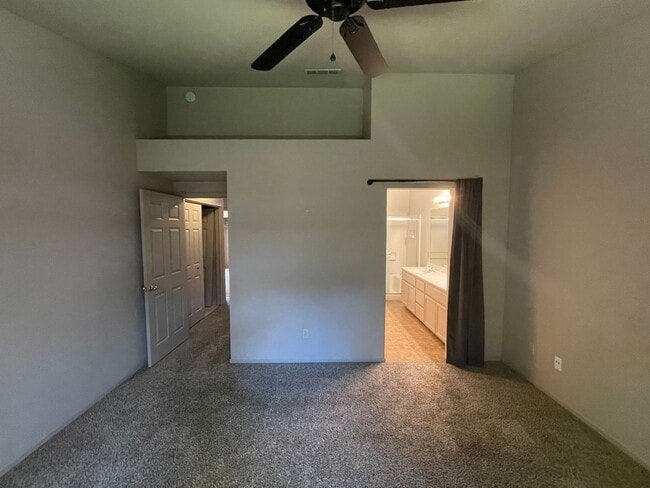 Building Photo - Single story home in convenient Salida!