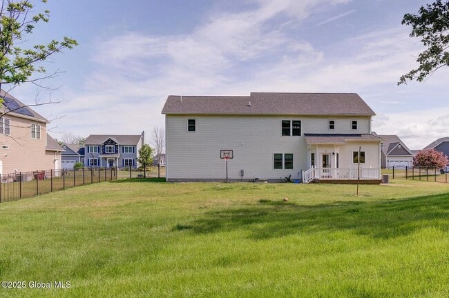 Building Photo - 65 Haywood Ln