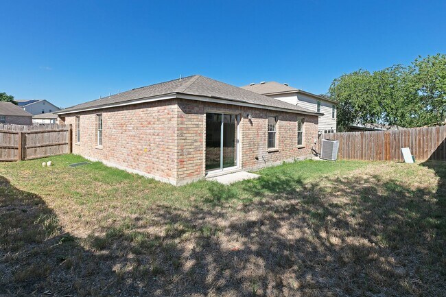 Building Photo - Highland Farms~Single Story 3 Bedroom with Study on Corner Lot