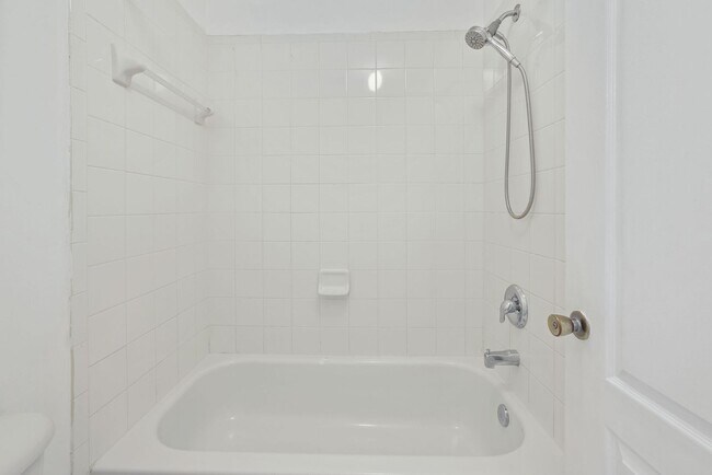 Building Photo - Cutler Bay Townhouse