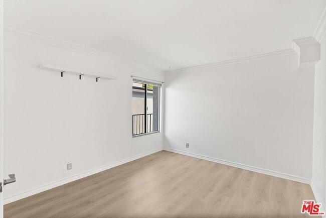 Building Photo - 1125 Pico Blvd