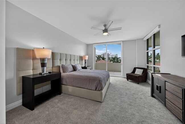 Building Photo - 3700 S Ocean Blvd