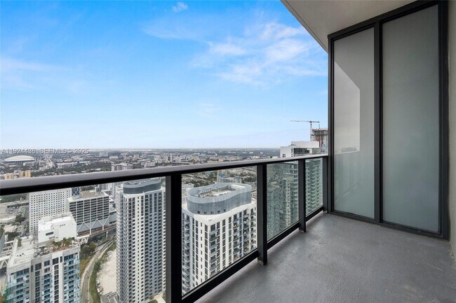 Building Photo - 159 NE 6th St