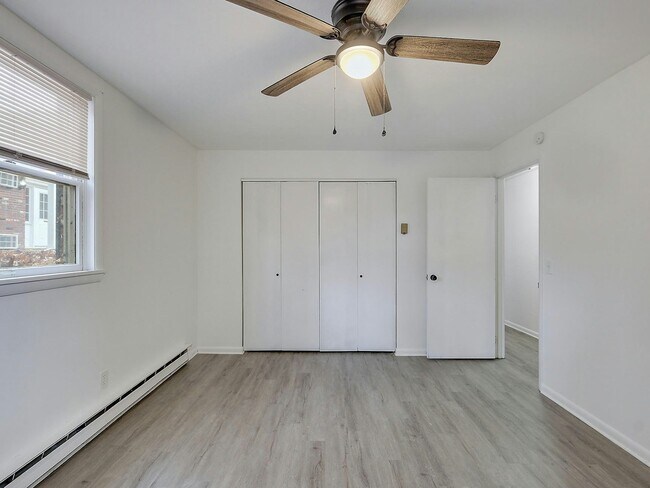 Building Photo - 3741 Woodford Ave NW