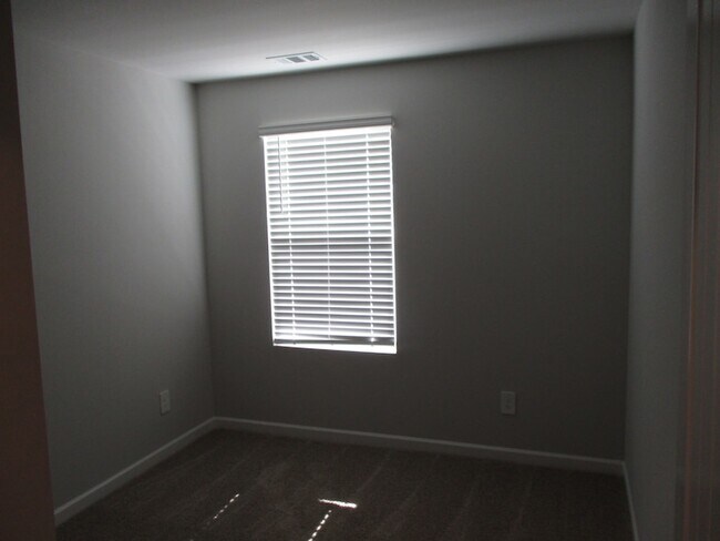 Building Photo - 515 Ferndale Pl