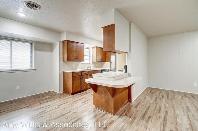 Building Photo - 4 br, 2 bath House - 1130 Alexandria