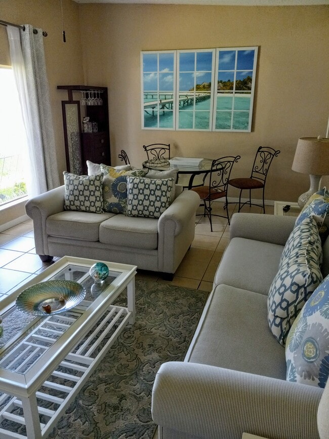 Building Photo - 4220 37th Ave N