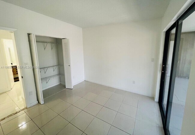 Building Photo - 9743 W McNab Rd