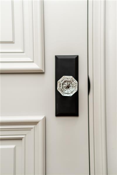 Building Photo - 915 Liberty Ave