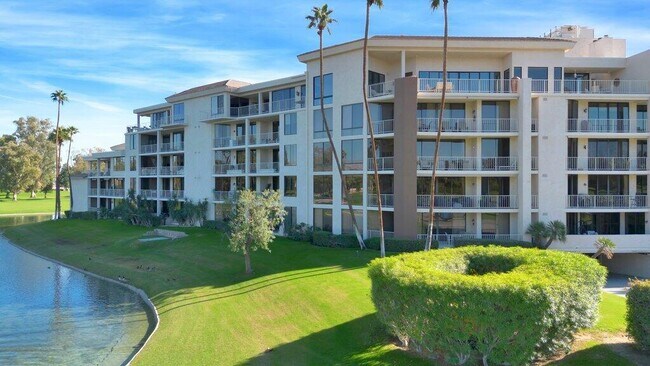 Building Photo - 910 Island Dr